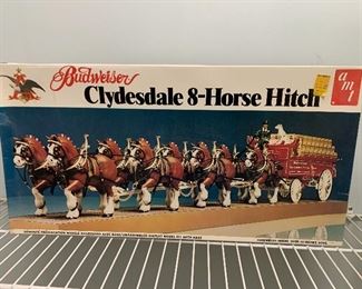 Budweiser Clydesdale 8-Horse Hitch - New in Box pieces are in original packaging