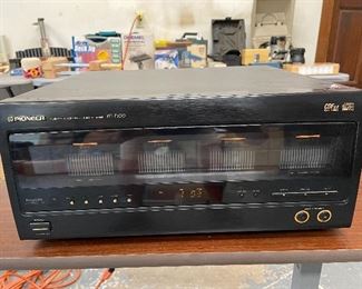 Pioneer Compact disc Player Model PD-F100