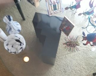 The table base in black