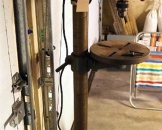 Duracraft VariableSpeed Drill Press, Model FM-1214, With Adjustable Stage, Up To 5/8" Capacity, 65" Tall