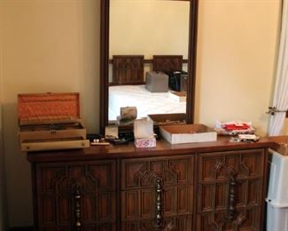 Vintage Basset Furniture 9-Drawer Dresser With Mirror, 77in x 64in x 18in