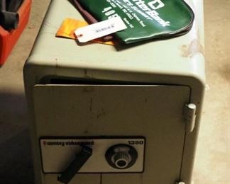 Sentry Valueguard Steel Combination Safe, On Wheels, Model 1380, 23" x 23" x 17", Combination Known, And Lockable Bank Bags With Keys, Qty 2