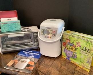 Bread Maker and Toaster Oven