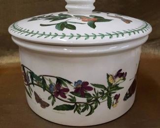 The Botanic Garden Portmeirion Foxglove Covered Casserole