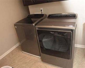 WHIRLPOOL Electric Washer and Dryer