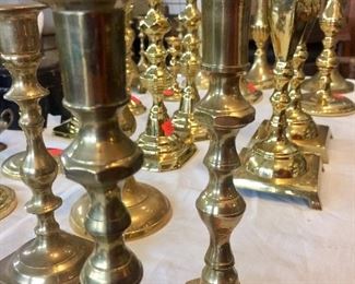 Collection of brass candlesticks 