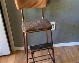 Stepstool/chair