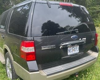 2007 Ford Expedition- 230,000 miles,