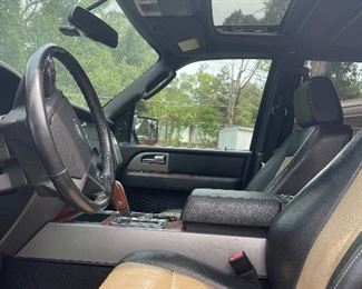 2007 Ford Expedition- 230,000 miles,