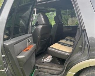 2007 Ford Expedition- 230,000 miles,