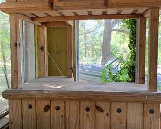Rustic Bar with 4 Bar stools