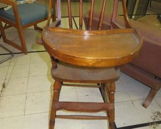 Adorable vintage high chair