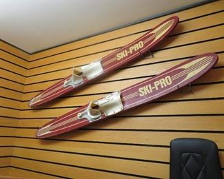 Antique Skis