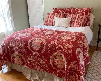 Bed set queen by pine hill