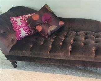 Vintage tufted cocoa fainting couch