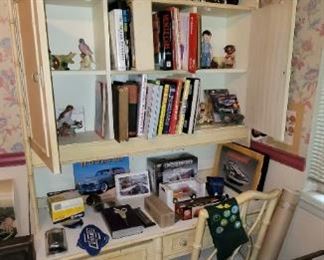 Desk with hutch