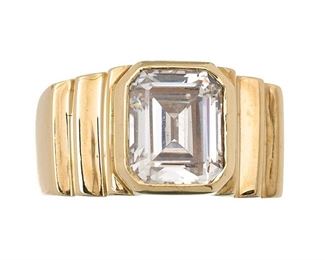 Vintage 14K Gold Diamond Simulant Ring, size 6 (must remove stone to size), total weight: 11.9 grams