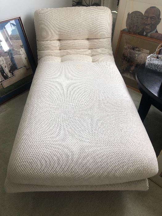 Chaise LOunge Oatmeal Color