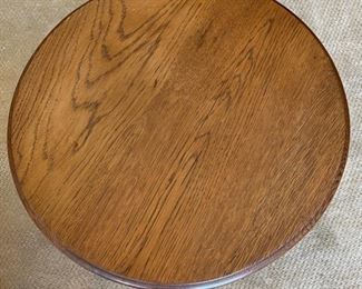 Vintage Mission Oak Round Accent table Plant Stand 28in H x 19in Diameter
