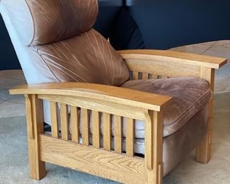 Flexsteel Las Cruces High Leg Recliner Chair Mission Oak Craftsman Arts and Crafts 39x34x37in HxWxD