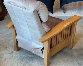 Flexsteel Las Cruces High Leg Recliner Chair Mission Oak Craftsman Arts and Crafts 39x34x37in HxWxD