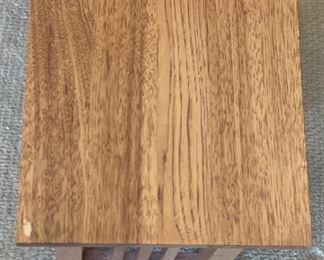 Mission Oak End Table 20x13x13in HxWxD