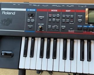 Roland JUNO-G Synthesizer Keyboard