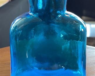 Blenko Double Spout Pitcher Blue 8x6.5x3in HxWxD