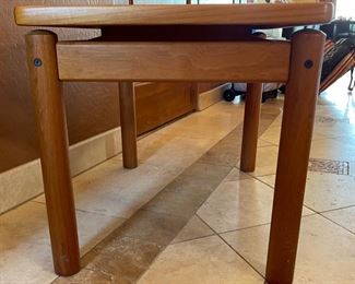 Trioh Denmark End Table Single 20x20.25x29.25 HxWxD