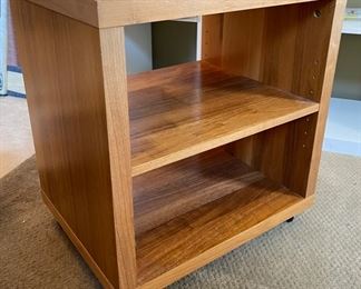 Rolling wood shelf