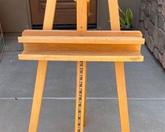 Mabef Easel 89x22x20in HxWxD