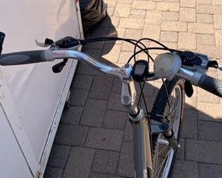 Specialized Expedition Womens Bike 15