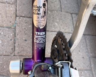 TREK Mountain Track 830 Bike 23