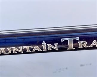 TREK Mountain Track 830 Bike 23