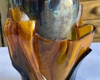 Artist Made Studio Glass Vase	5.5in H x4.5 W	
