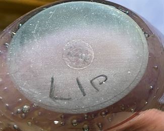 Romanian Art Glass Vase LIP	7x8x3in	HxWxD
