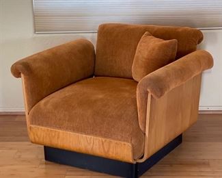 1970s Thonet Bent Plywood Plush Armchair with/ Ottoman Chair Bentwood	26x38x34in Seat: 14.5 Ottoman: 14.5x30x30in	HxWxD
