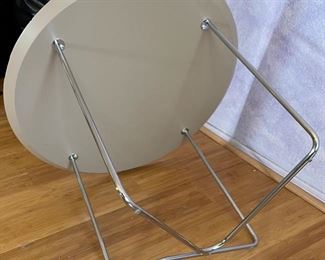 AS-IS Chrome Wire Base Wood Table Side Table	19.75x27.5in	
