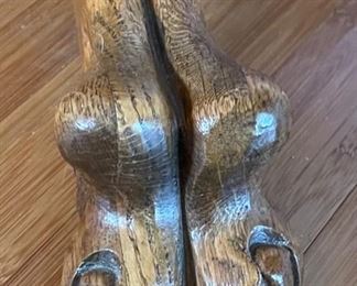 Antique Lowboy Oak Claw Foot Table	18x41.24in Diameter	
