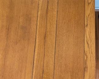 Antique Oak Trestle Table Draw Leaf	29x29.5x41.25-64	HxWxD
