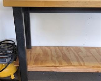 Gladiator Long Work Bench/Table Hardwood & Steel Long	36x97x25in	HxWxD
