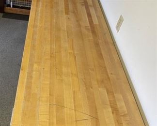 Gladiator Long Work Bench/Table Hardwood & Steel Long	36x97x25in	HxWxD
