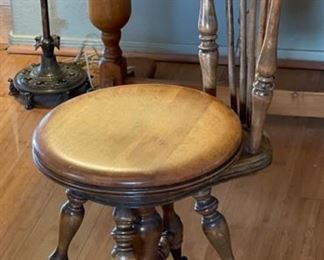 Antique Swivel Claw & Ball Piano Stool High Back Chair Holtzman & Son	35x15.5x17.5	HxWxD
