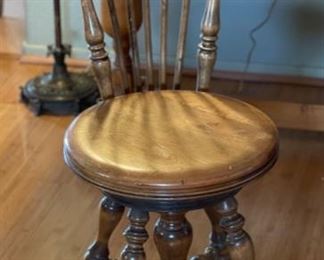 Antique Swivel Claw & Ball Piano Stool High Back Chair Holtzman & Son	35x15.5x17.5	HxWxD
