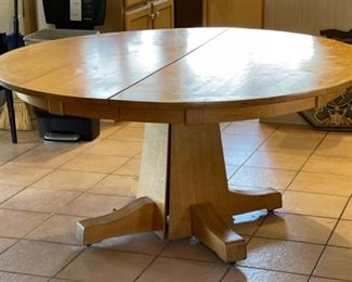 Antique Arts & Crafts Dining Table	29.5in  H x 60in Diameter	
