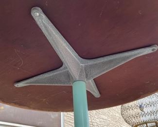 Eames Herman Miller Office 36in Round Table MCM Aluminum Base	28in H x 36in Diameter	
