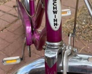 1968 Schwinn Stingray Fair Lady Bike  Purple/Violet J89-4	39x29x55	HxWxD

