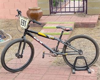 GT Racing BMX Big Wheel Bike		
