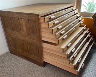 Antique Hamilton Oak  Architect/Artist Cabinet 10-Drawer Blueprint/Map Flat File Cab	33x46x36in	HxWxD
