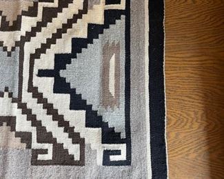 Navajo Saddle Blanket Rug Native American	28x22in	HxWxD
